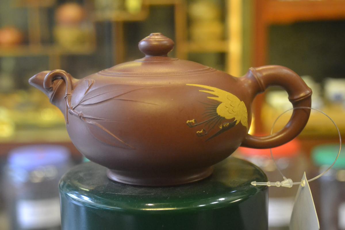 KHẮC ĐIỂU HỒ(Đã bán)